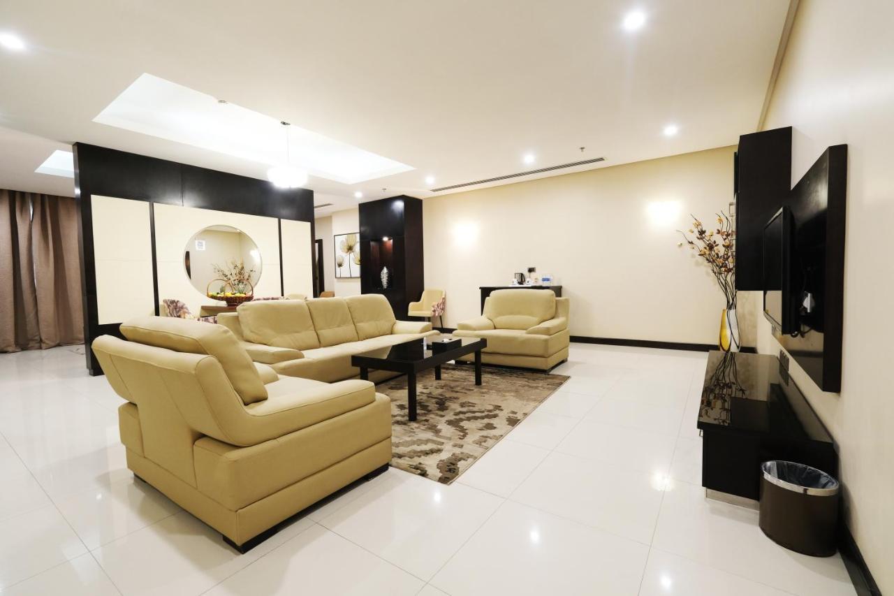 Premier Hotel Manama Exterior photo